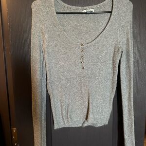 American Eagle Outfitters Gray Scoop-Neck Long Sleeve Knit Top